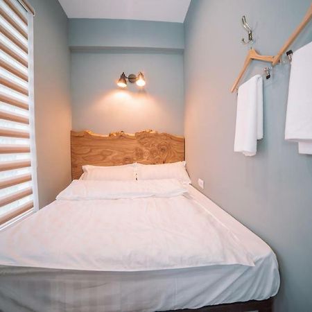 Tomiris Lady'S Capsul Hostel Only For Women Almaty Exterior photo