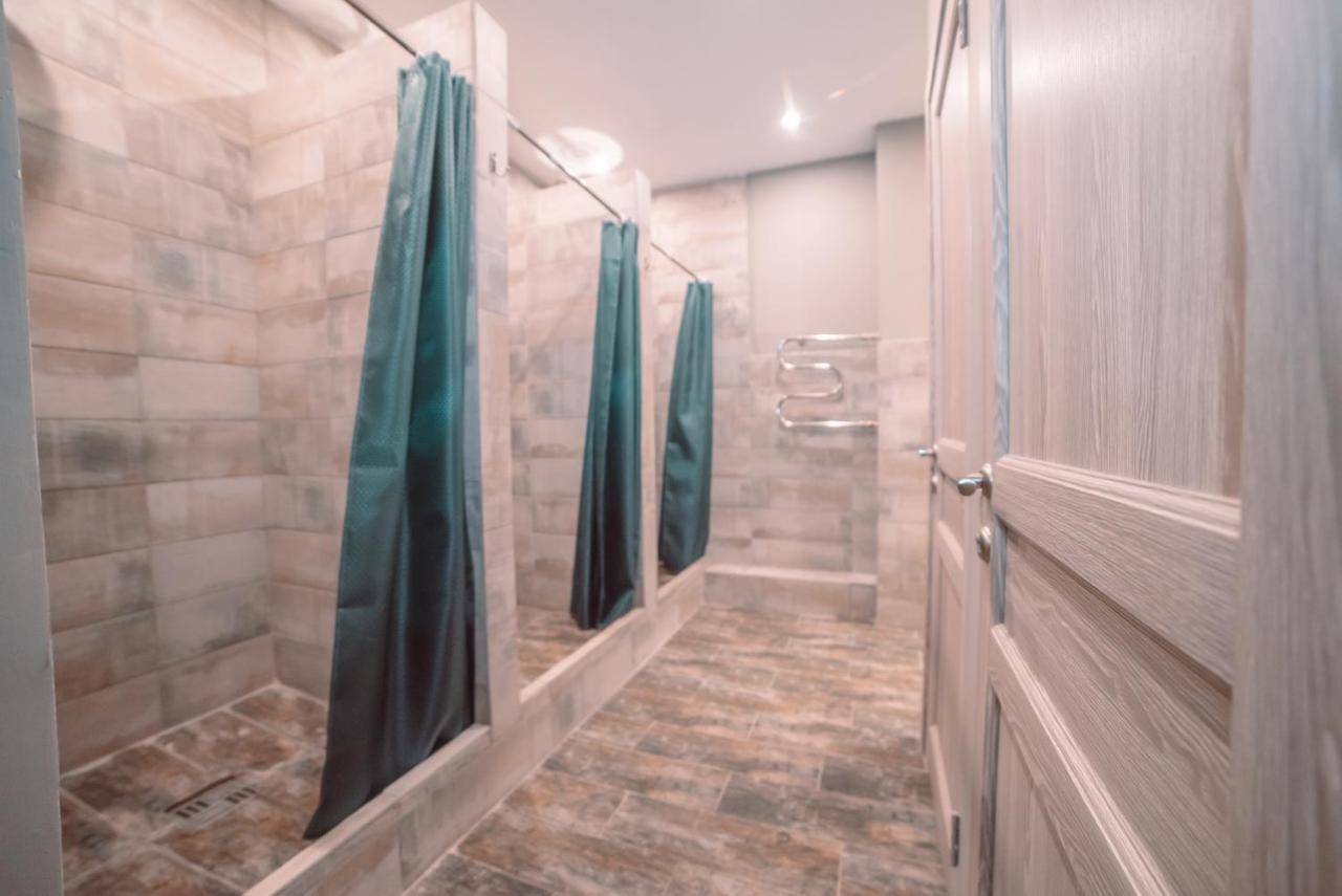 Tomiris Lady'S Capsul Hostel Only For Women Almaty Exterior photo