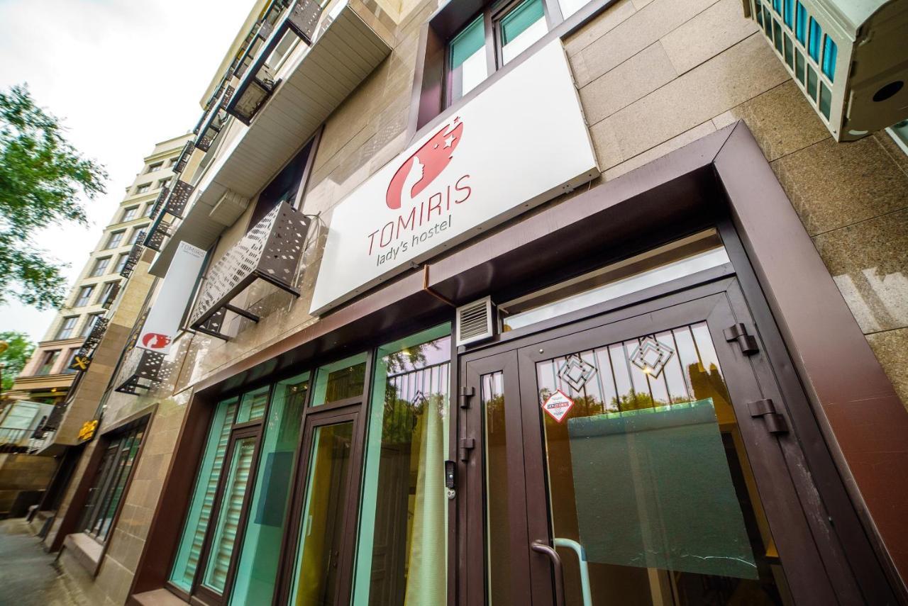 Tomiris Lady'S Capsul Hostel Only For Women Almaty Exterior photo